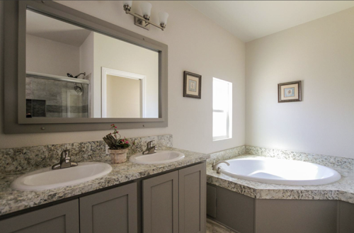 Bradford-BD-09-Interior-Photo7